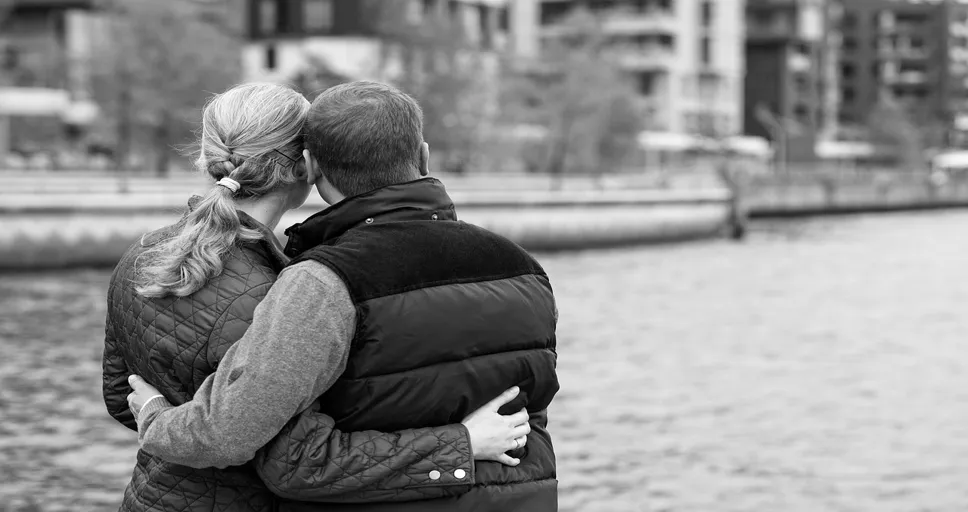 venus trine jupiter synastry - couple, embrace, portrait